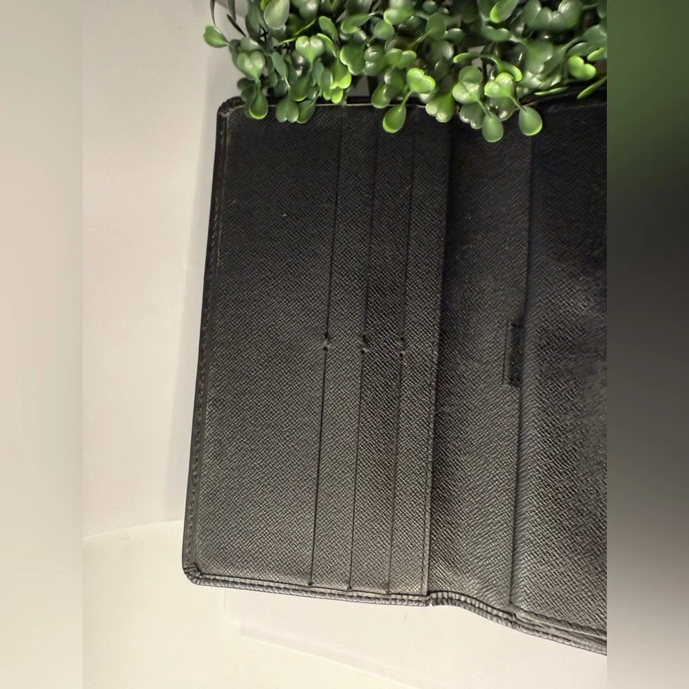 Louis Vuitton Black Epi Leather Clutch Wristlet